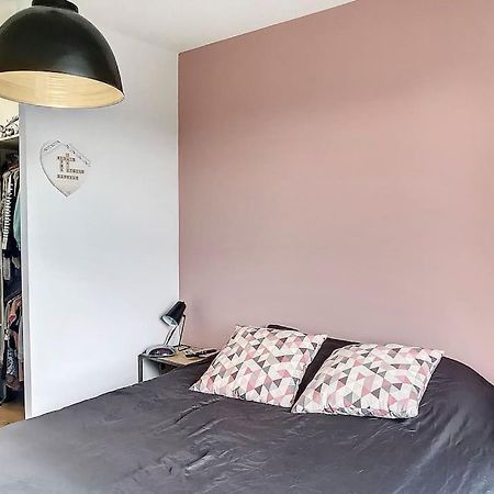 Duplex En Rez De Jardin Lägenhet Neuville-sur-Saône Exteriör bild